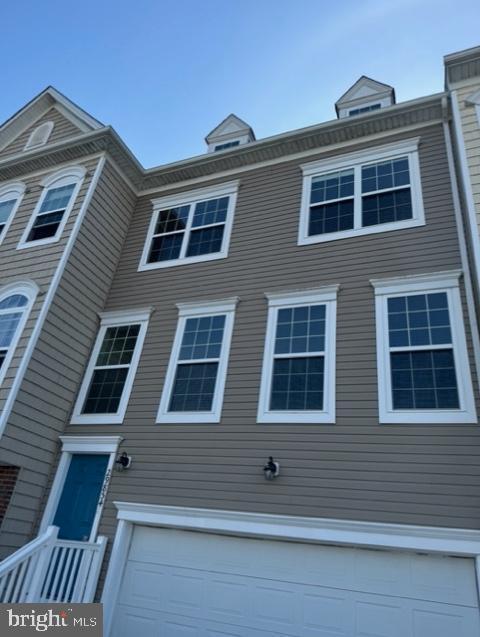 Building Photo - 29854 Plantation Lakes Blvd