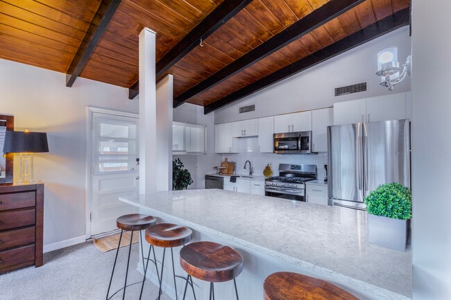 Building Photo - 7739 Peach Tree Ln