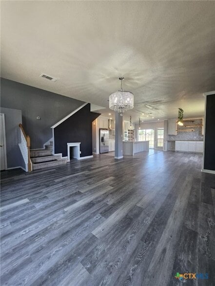 Building Photo - 701 Black Hills Trail