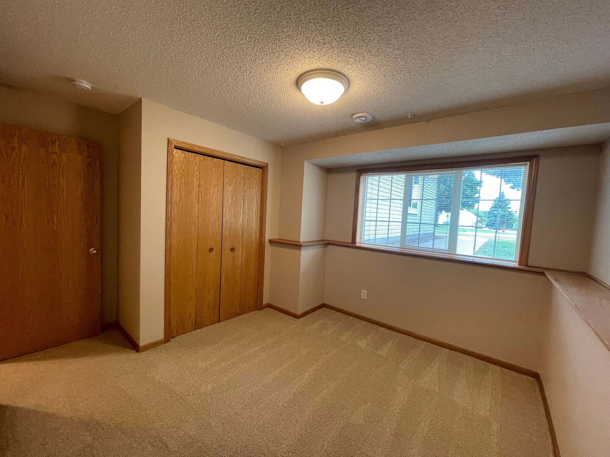 Lower Bedroom - 23181 Dakotah St NW