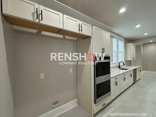 Building Photo - 59 N Willett St