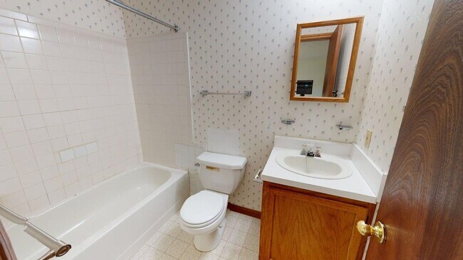 Building Photo - 975 Murray Ln