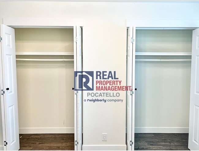 Building Photo - 1921 Monte Vista Dr