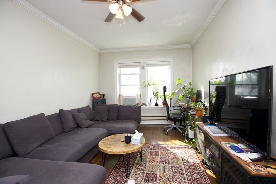 Building Photo - 2127 N Fremont St