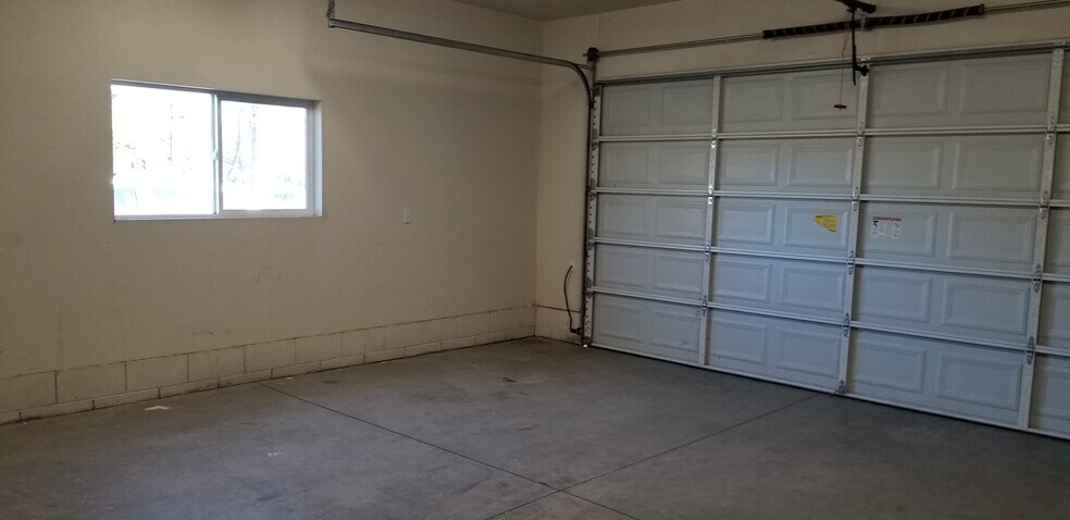 Building Photo - 472-285 Johnstonville Rd