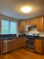Building Photo - 60 Landseer St