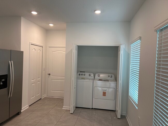Building Photo - 84 Playa De Luna Ln