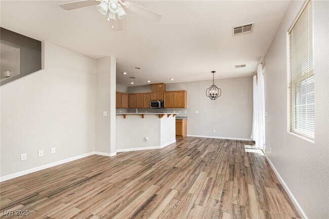 Building Photo - 6255 W Arby Ave