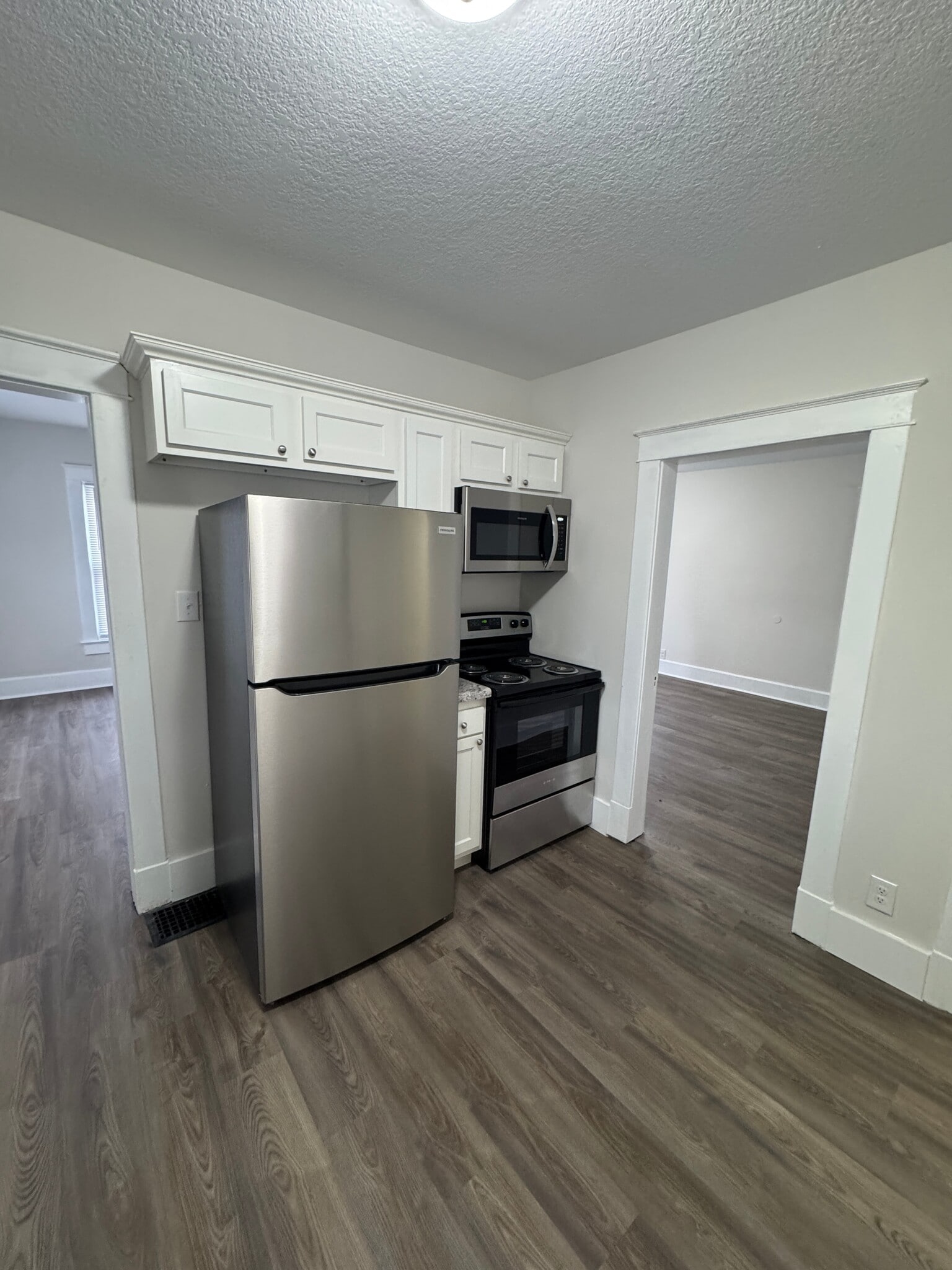 Building Photo - 834 N Jefferson St