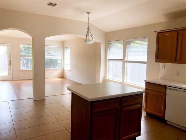 Building Photo - 3316 Texas Topaz Dr