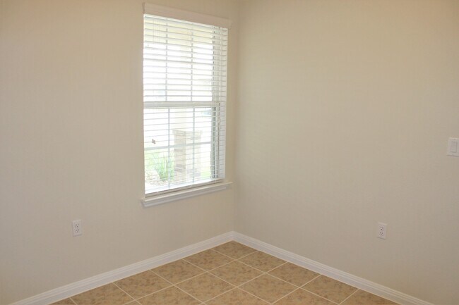 Building Photo - 213 Paint Creek Ln