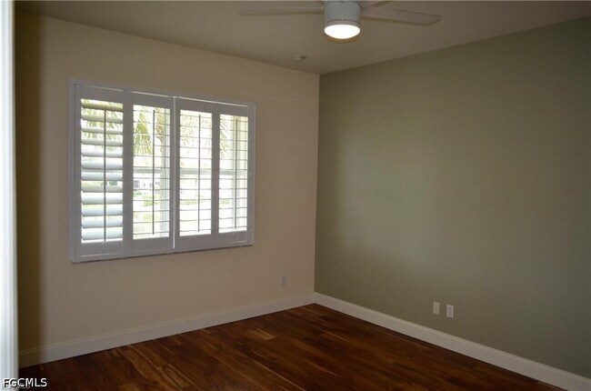 Building Photo - 13215 Silver Thorn Loop