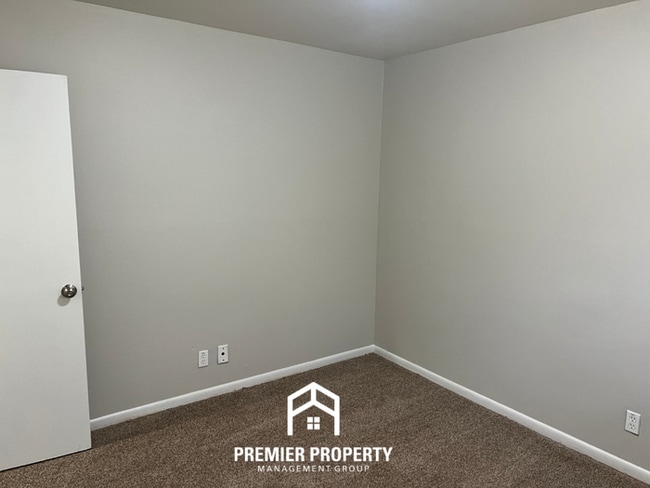 Building Photo - Newly Renovated 3-Bedroom Home for Rent in Huntsville, AL - Hardwood Floors & Fenced Backyard