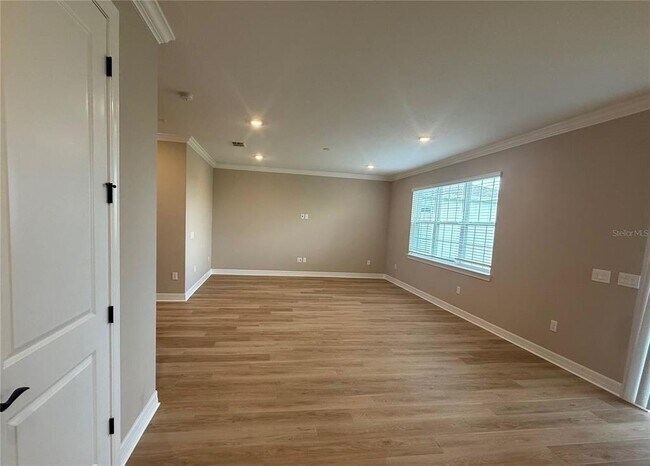 Building Photo - 455 Winter Grv Blvd