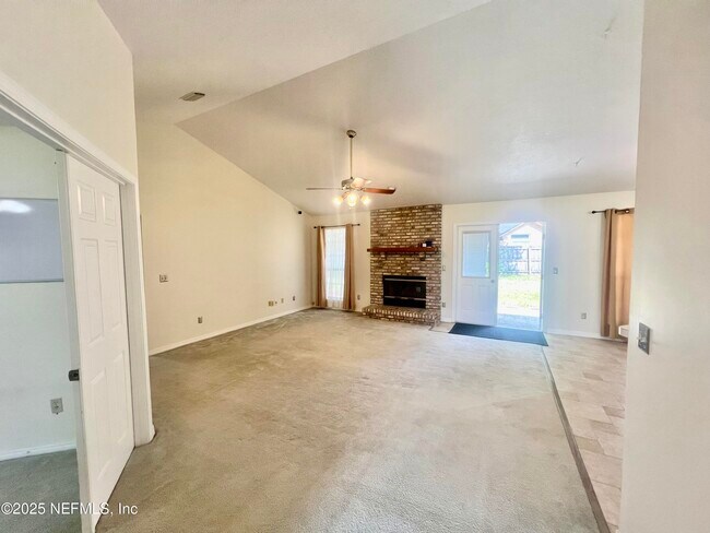 Building Photo - 8456 Bandera Cir W