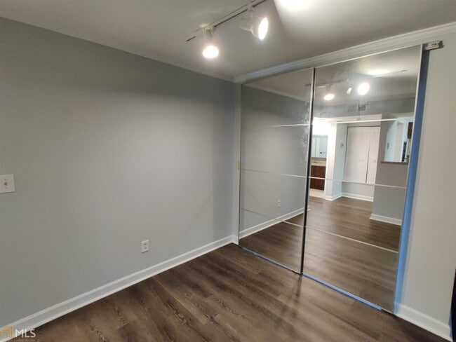 Building Photo - 4003 Wingate Way