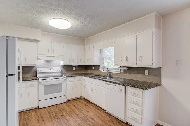 Building Photo - 4905 Wade Valley Way
