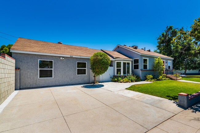Building Photo - 1700 N Lima St