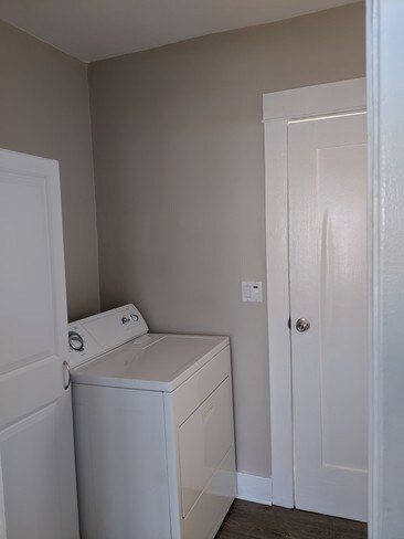 Dryer/Pantry - 603 Rosemont Ave