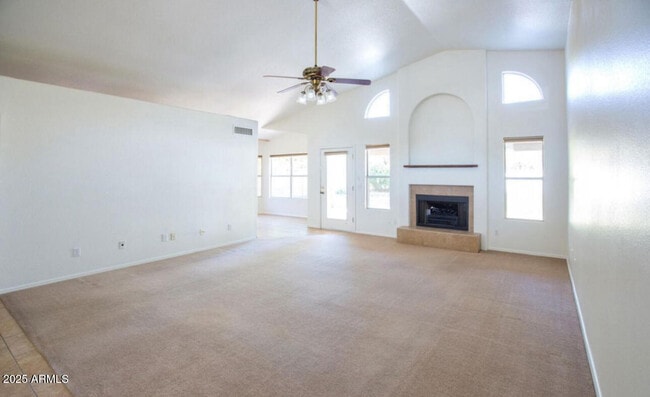 Building Photo - 506 W Navarro Ave