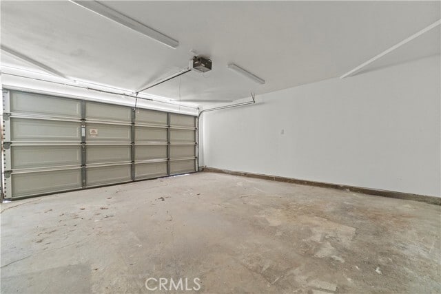 Building Photo - 600 S Brookhurst Rd