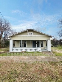 Building Photo - 1332 15th Pl SW