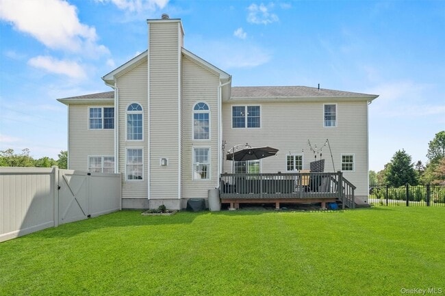 Building Photo - 3 Kings Dr