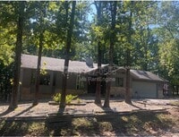Building Photo - 12 Sunderland Dr
