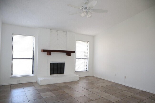 Building Photo - 2731 Eagle Pass