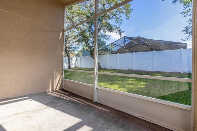 Building Photo - 2546 Crown Ridge Cir