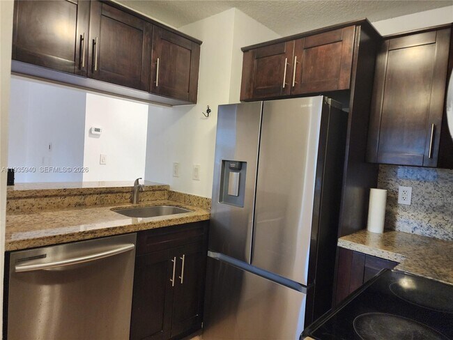 Building Photo - 15639 SW 73rd Cir Terrace