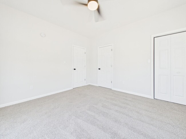Building Photo - 208 S Woodworth Ave