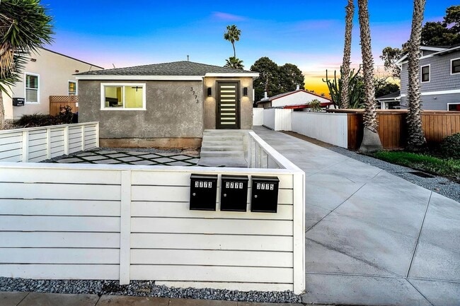 Building Photo - Beautiful Modern Home in the heart of North Park/Hillcrest/University Heights