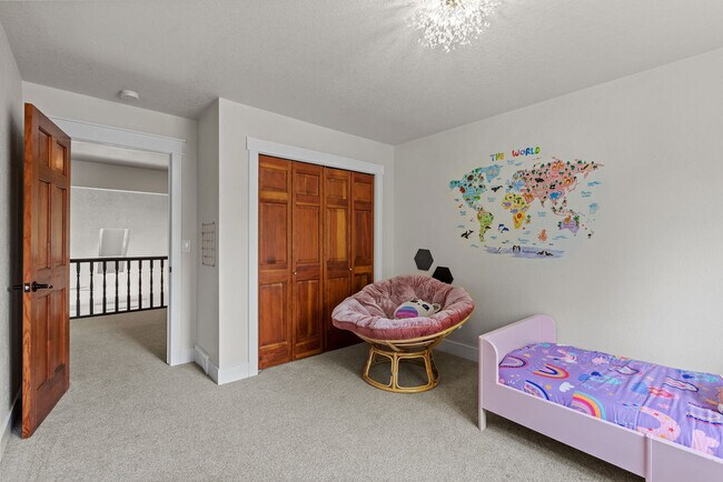 Building Photo - 2213 Grosvenor Ct