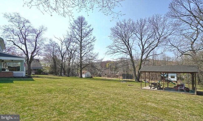 Building Photo - 25526 Military Rd