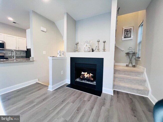 Building Photo - 46375 Pryor Square