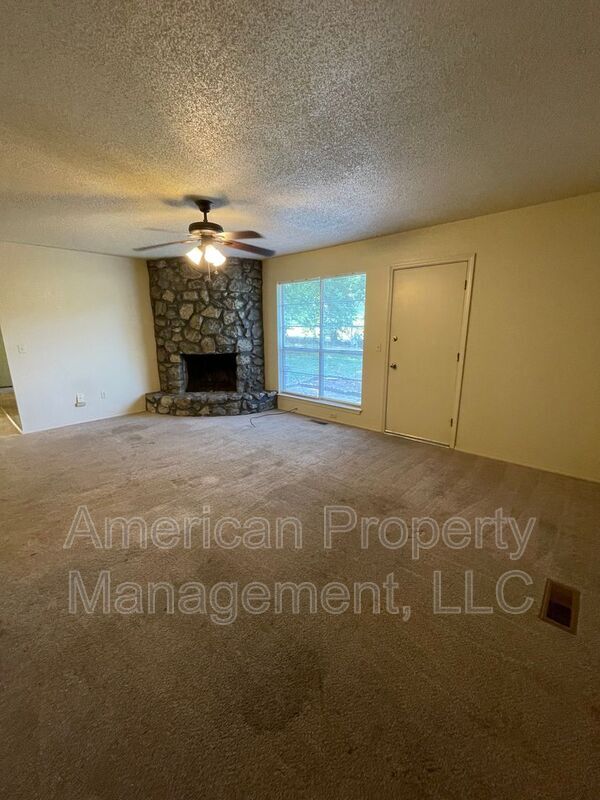 Building Photo - 13240 E 29th Pl