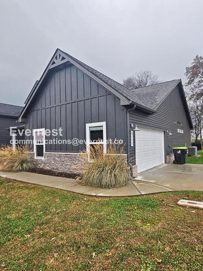 Building Photo - 4043 Ft Sumter Dr