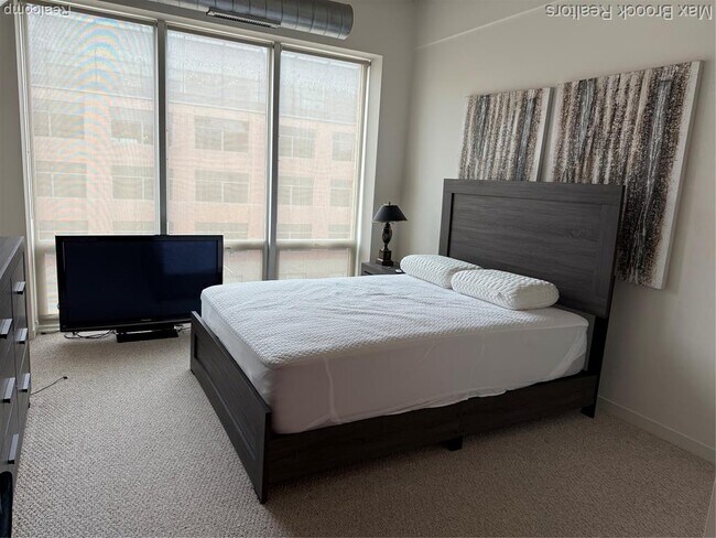 Building Photo - 3670 Woodward Ave