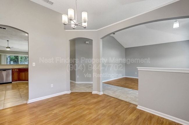 Building Photo - 9642 Pritmore Rd E