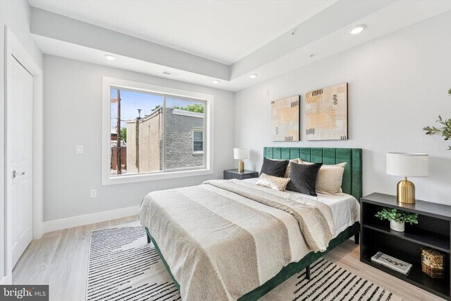 Building Photo - 2401 N 2nd St