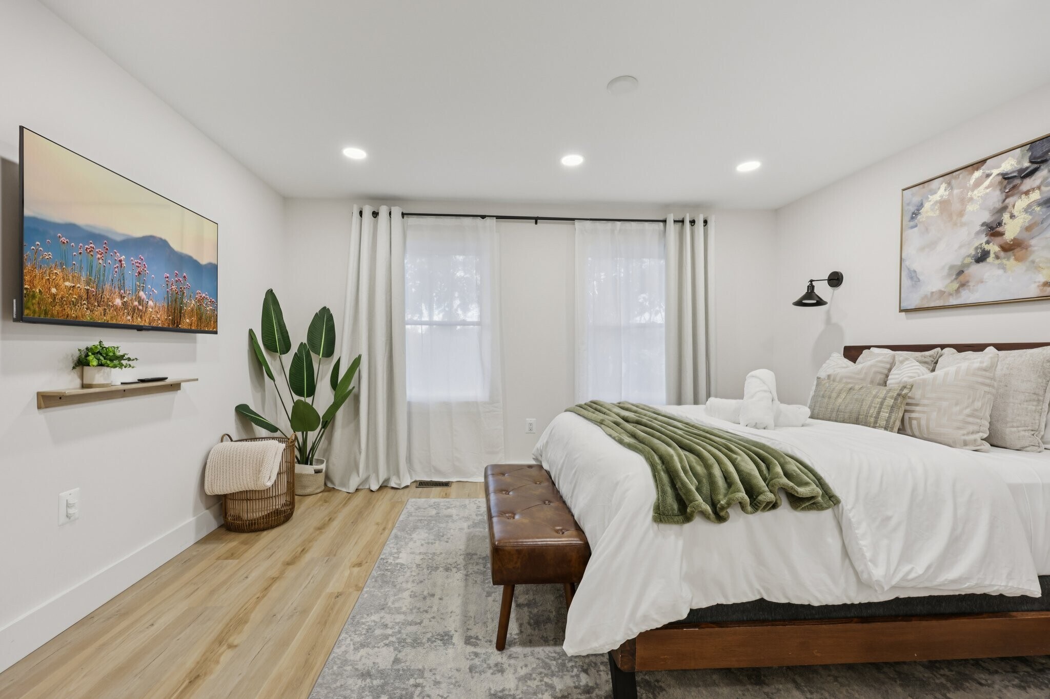 Building Photo - 2604 4th St NE