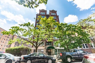 Building Photo - 940 W Carmen Ave