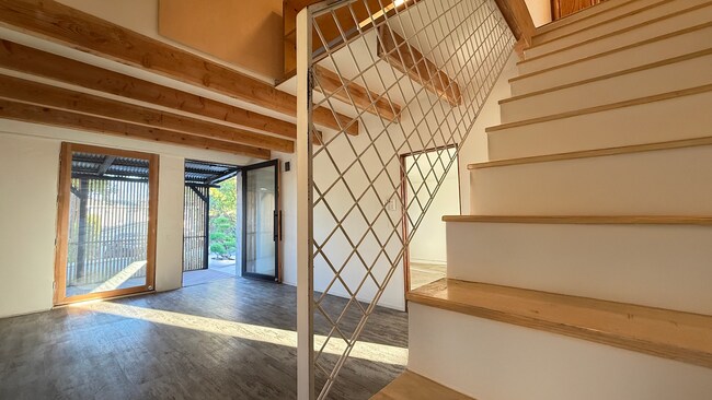 Building Photo - 669 Benson Way