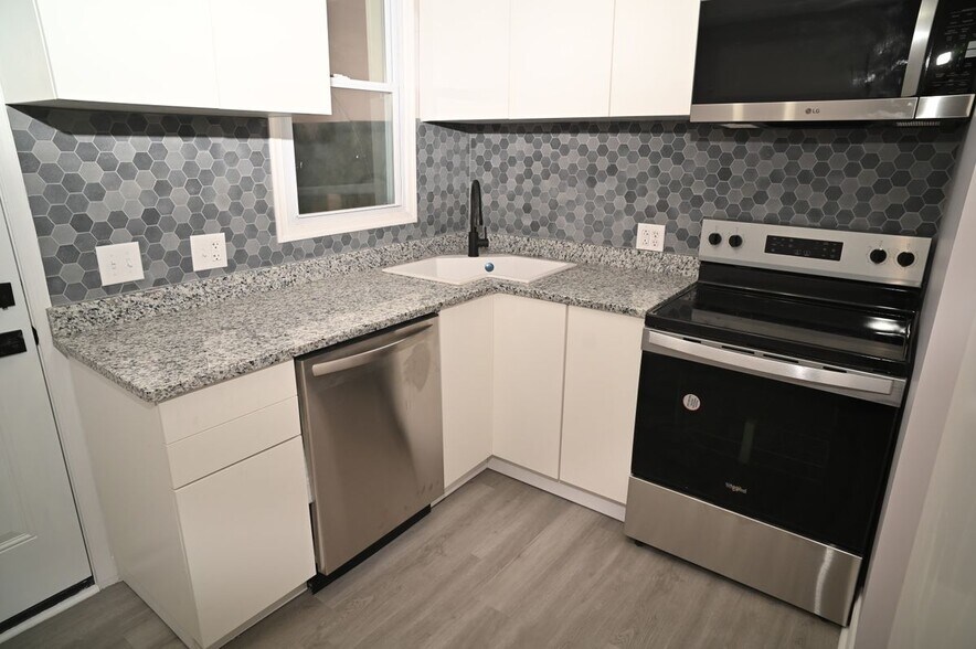 Building Photo - 2544 Druid Hill Ave