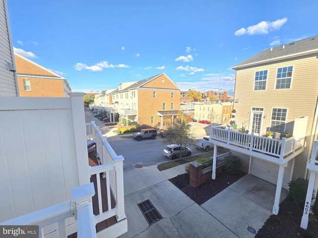 Building Photo - 705 S Macon St.