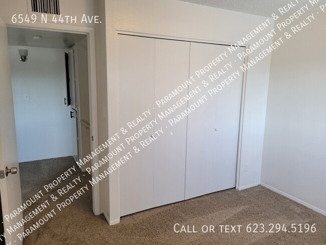 Building Photo - 6549 N 44th Ave