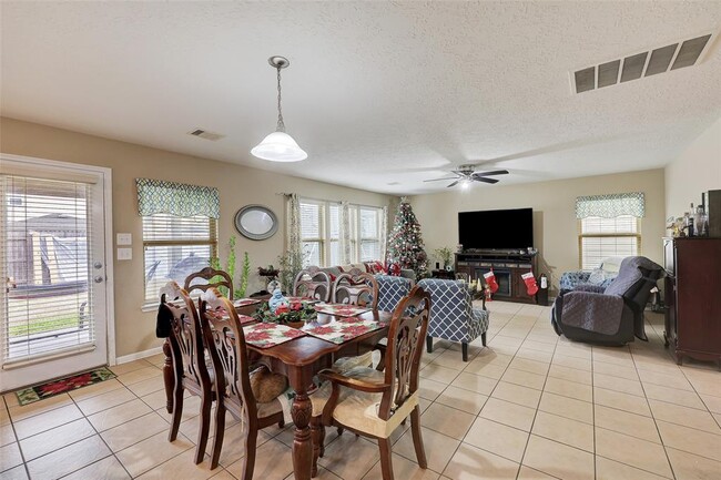 Building Photo - 6710 Lindale Springs Ln