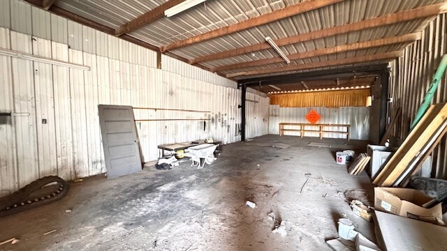 Building Photo - 6015 N Golder Ave