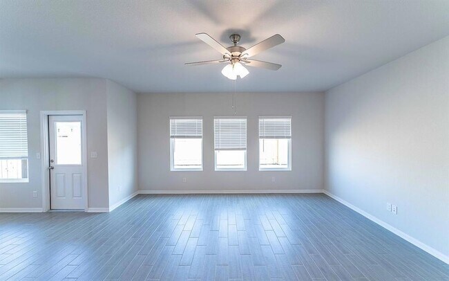 Building Photo - 141 Yellowstone Dr
